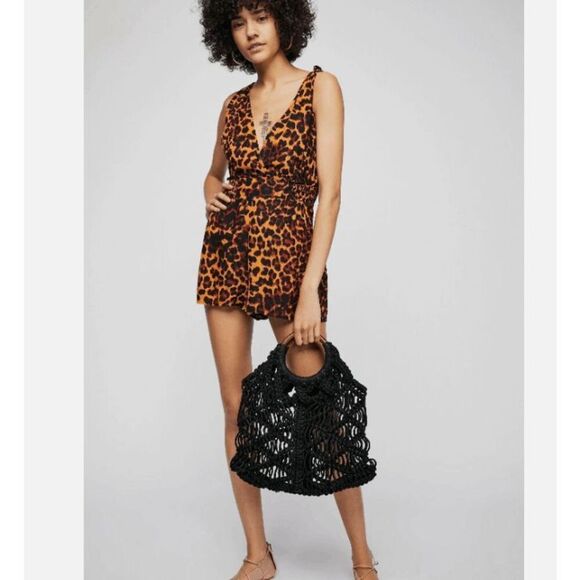 Free People Crescent Shaped Romper Leopard Print Deep V-Neck Tie Back Size Small - Picture 1 of 12